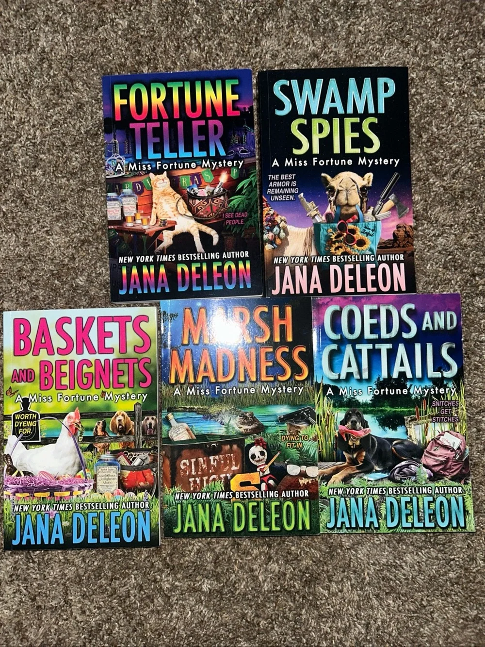 Jana DeLeon Miss Fortune Mystery 5-Book Set - A Miss Fortune Mystery Series